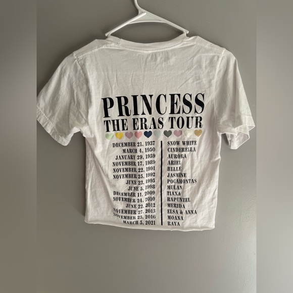 Canvas Disney Princess The Eras Tour Graphic Print Cropped Shirt Women’s SZ XS - Picture 5 of 7